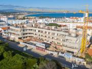 Apartamento T1 com varanda e amplo terraço em Lagos –...