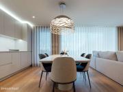 Apartamento T1 com varanda, nos Jardins d'Arrbida