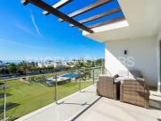 Apartamento T1 com vista mar a 600m da praia