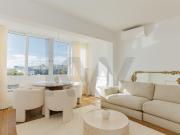 Apartamento T1 com Vista Mar e junto ao Casino do Estoril