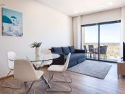 Apartamento T1 com Vista Mar e Marina e Localização...