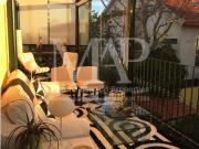 Apartamento T1 de charme, remodelado, em São João do Estoril