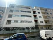 Apartamento T1 de com garagem prximo aos Caulinos mobilado
