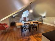 Apartamento T1 de luxo para arrendar em Bica