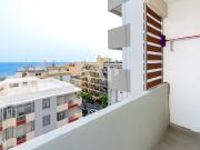 Apartamento T0+1, distncia a p da praia e com Vista Mar,...