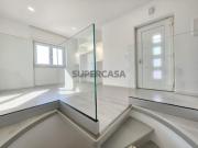 Apartamento T1 duplex com 2 terraços e Vista de Mar do...