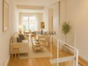 Apartamento T1 duplex, recentemente remodelado, com 79 m2