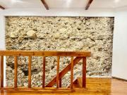 Apartamento T1 Duplex Remodelado na Costa do Castelo –...