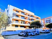 Apartamento T1 com piscina e 1 lugar de garagem em...