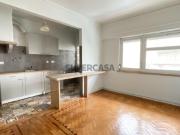 Apartamento T1 em Campo de Ourique