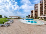 Apartamento T1 em Condomínio Privado com Piscina –...