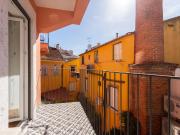 Apartamento T1, em Prdio Reabilitado, na Rua do Terreirinho