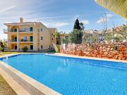 Apartamento T1 inserido em condomínio fechado com...