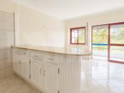 Apartamento T1 junto à praia do Magoito