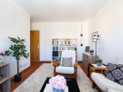 Apartamento T1 Luminoso e Moderno no Coração de...