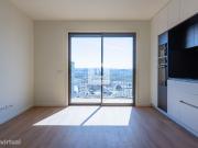 Apartamento T1 Mobilado com Varanda e Garagem