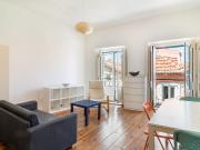 Apartamento T1 mobilado para arrendamento na Misericórdia