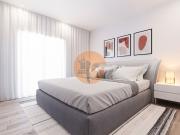 Apartamento T1, no 1. º andar com vista mar e...