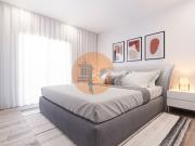Apartamento T1, no 1.º andar com vista mar e...