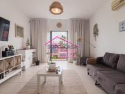 Apartamento T1 no condomínio com piscina no Palmela...