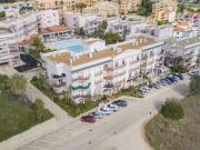 Apartamento T1 no Rés do Chão com Jardim e Piscina –...