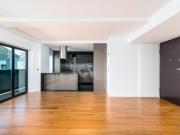 Apartamento T1 Novo com Varanda Lugar de Garagem...