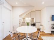 APARTAMENTO T1 NOVO COM VARANDA NA BAIXA DO PORTO