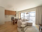 Apartamento T1 Novo, com varanda, na Rua de Camões