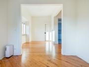 Apartamento T1 para arrendar, sem móveis em Alcantara