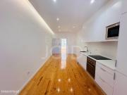 Apartamento T1 | Penha de Frana | Edifcio Renovado