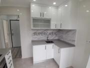 Apartamento T1 Remodelado com Varandas e Excelente...