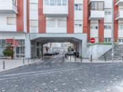 Apartamento T1 Remodelado em Paço de Arcos! Excelente...