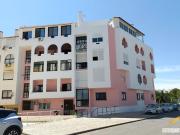 Apartamento T1 renovado perto da praia de Quarteira...