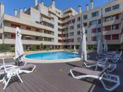 Apartamento T1 sem móveis, no Estoril, inserido em...