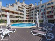 Apartamento T1 sem mveis, no Estoril, inserido em...