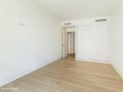 Apartamento T1 sem mveis situado nas Janelas Verdes em...