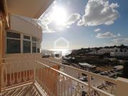 Apartamento T1 T0+1 com VISTA MAR na primeira Linha de...