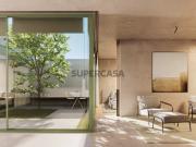 Apartamento T2+1 com área exterior no Campo Alegre