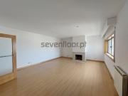 Apartamento T2+1, com garagem, ao Hospital São João e...