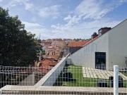 Apartamento T2+1 com logradouro na Rua da Bombarda