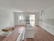 Apartamento T2+1 com logradouro, na Venda Nova, perto do... Apartamento T2+1 com logradouro, na Venda Nova, perto do...