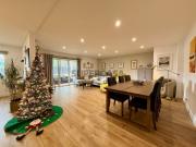 Apartamento T2+1 em condomínio fechado, com 2 terraços,...