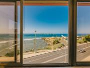 Apartamento T2+1 em frente à praia, S. Pedro do Estoril,...