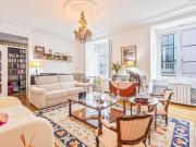 Apartamento T2+1 na Rua Luz Soriano 98m² Misericórdia