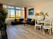 Apartamento T2+1 no centro de Quarteira com garagem a...