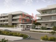Apartamento T2+2 / Condomnio com Piscina / Parceiros