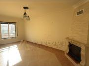 Apartamento t2 1º andar muito luminoso, com varanda...