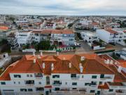 Apartamento T2 1º andar Parchal / Mex Carregação