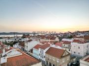 Apartamento T2 1 Duplex com varanda e vista rio na Ajuda