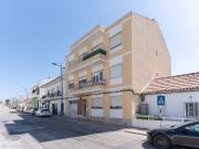 Apartamento T2 1andar c/ Varanda Semi Renovado no Montijo